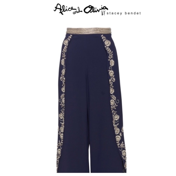 ALICE + OLIVIA Larissa Pearl Floral Beaded Pants - Picture 4 of 11